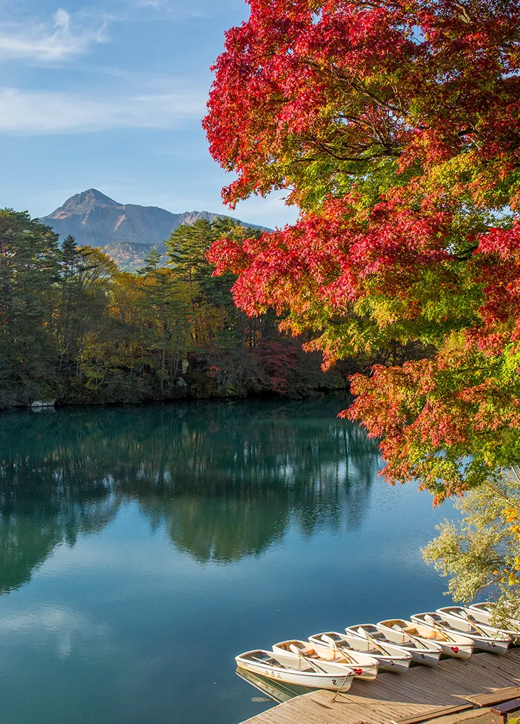 五色沼、桧原湖を歩く
